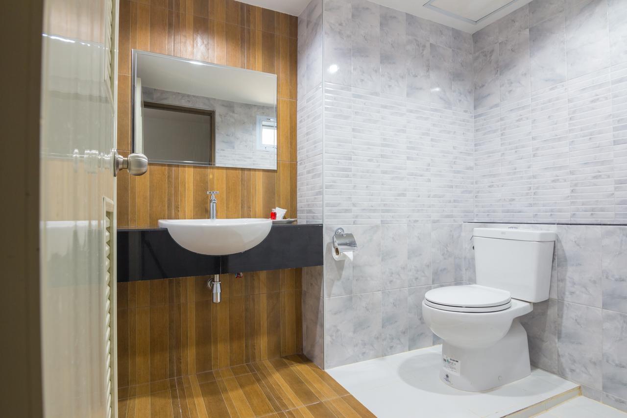 City 2 Lampang Exterior foto