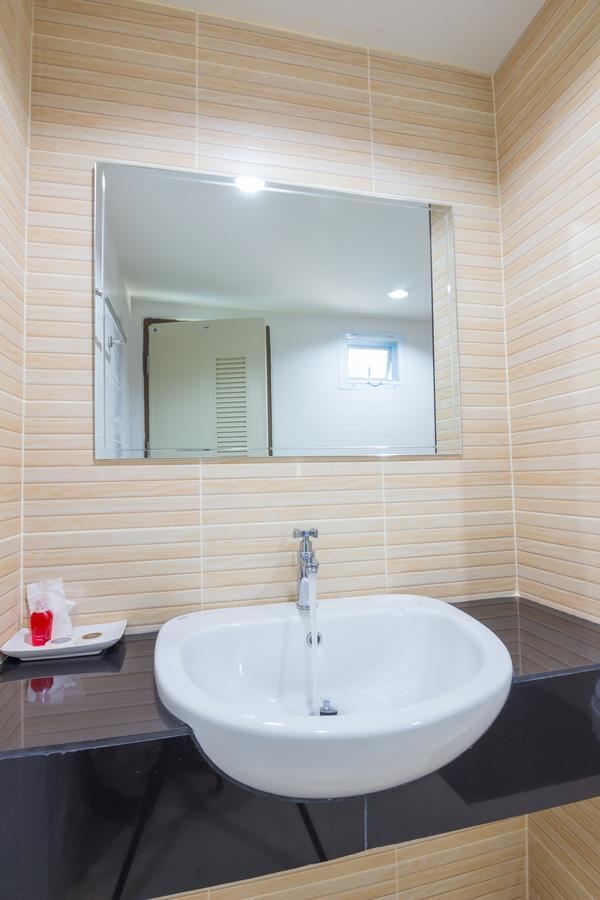 City 2 Lampang Exterior foto